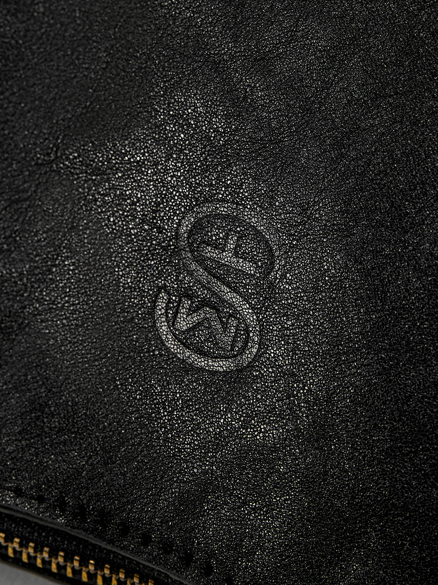 Versatile textured oversized tote bag