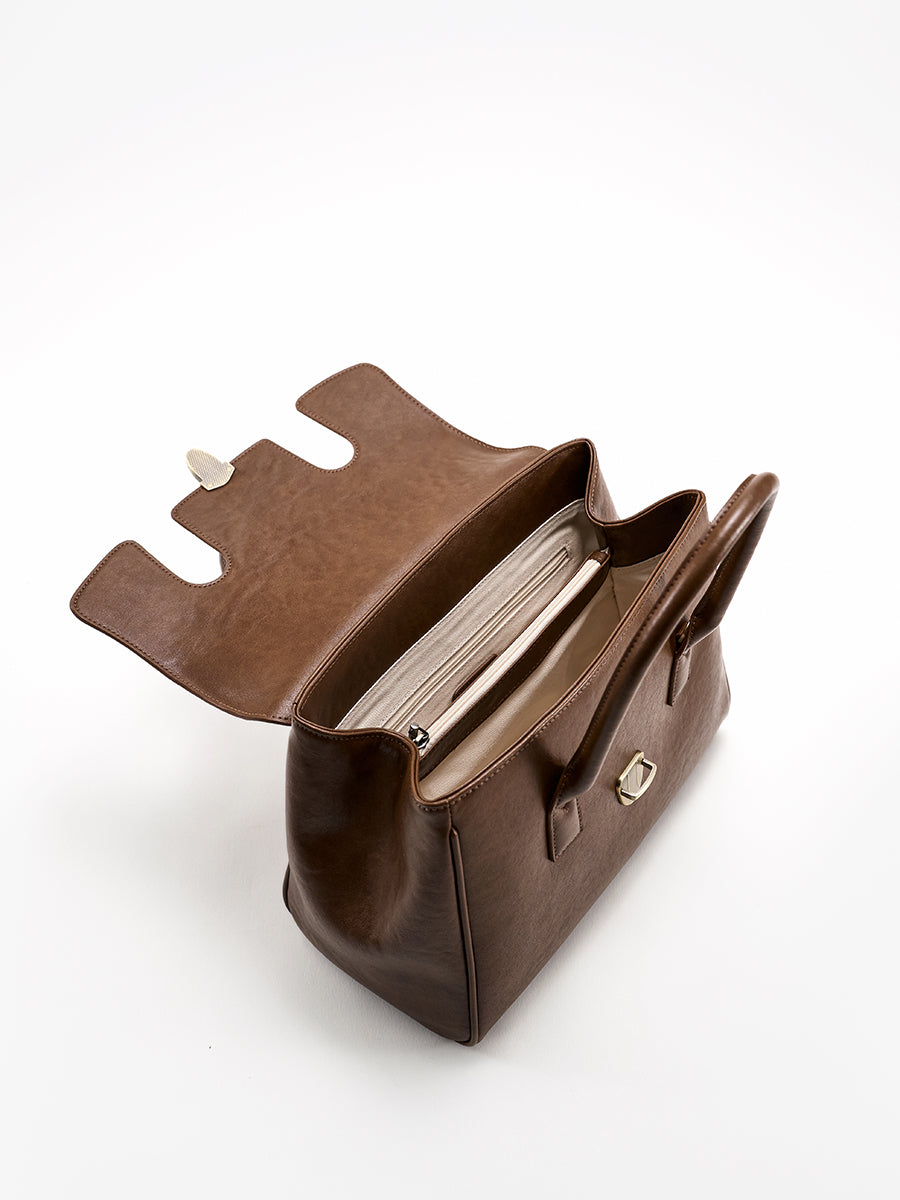 Retro handbag large capacity single shoulder bag