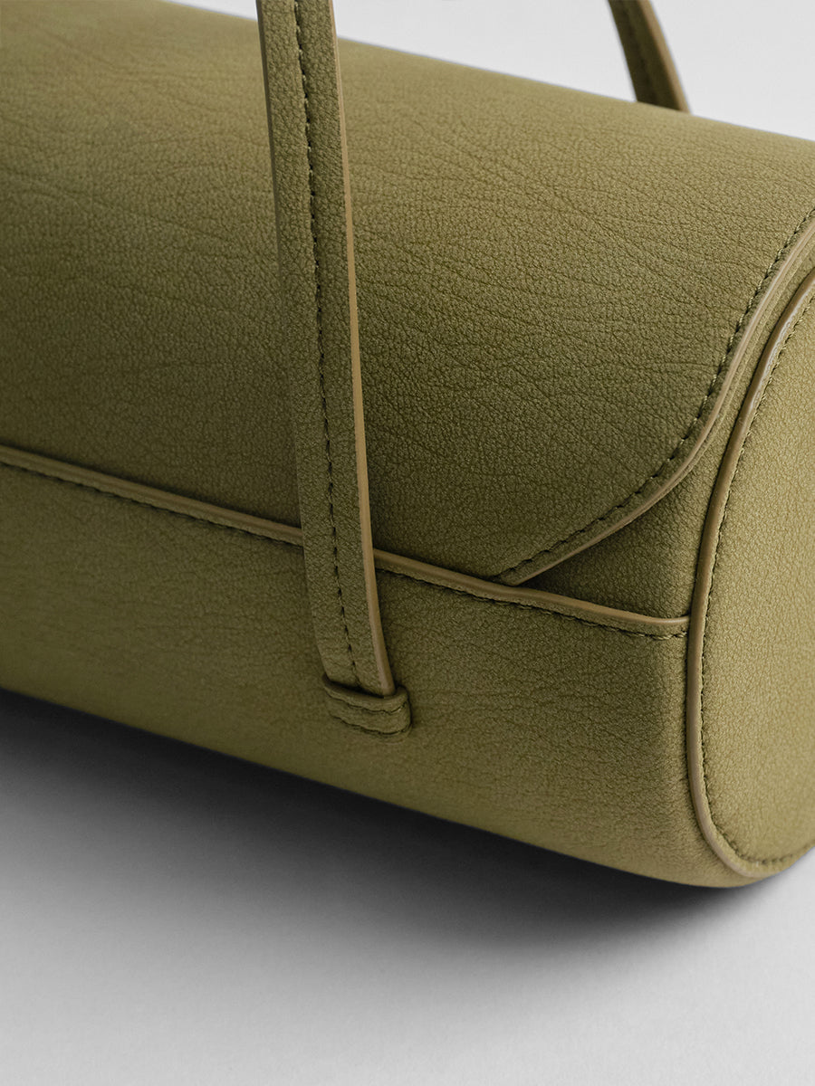 Light luxury cylindrical bag under the arm