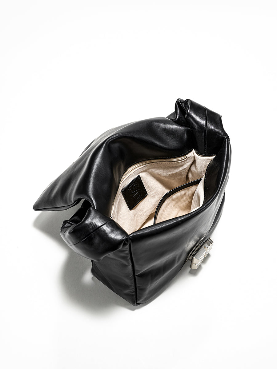 Classic flip top underarm bag