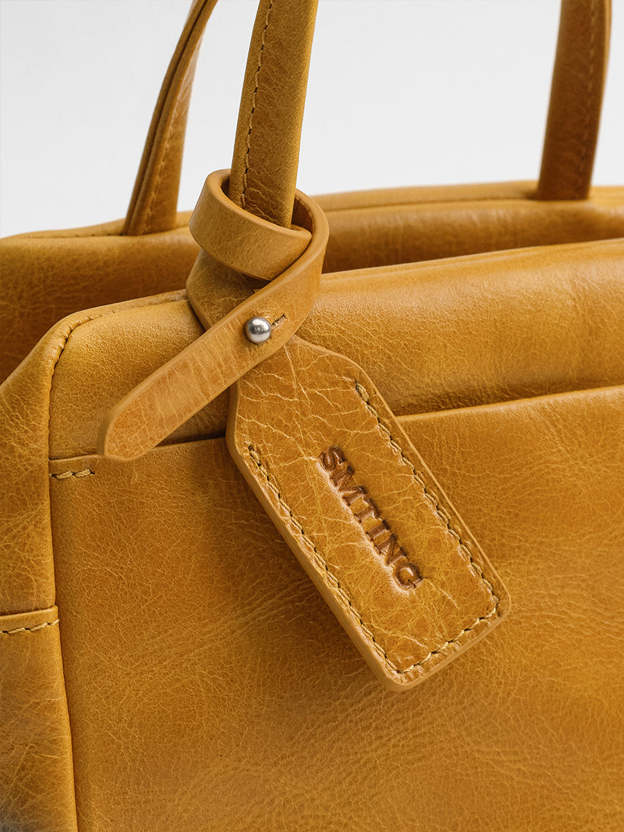 Head-layer cowhide box bag