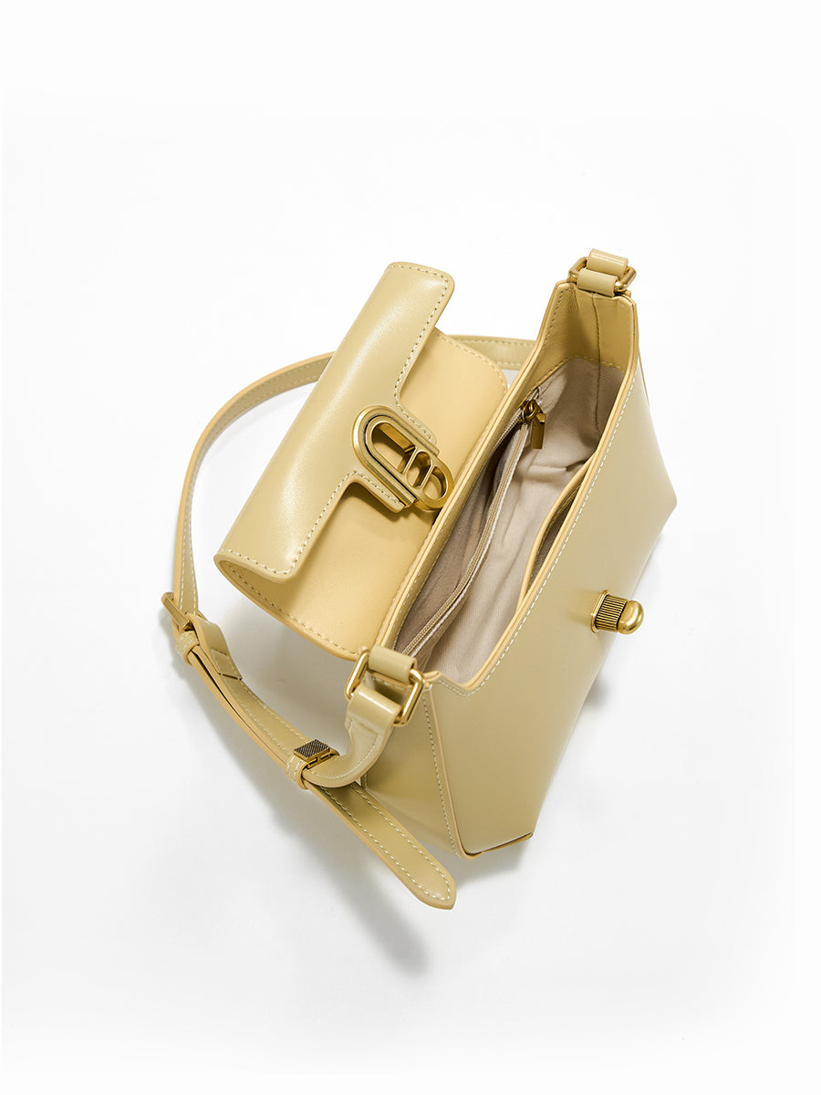 Fashionable retro crossbody small square bag