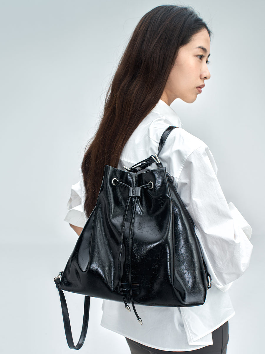 Meet-Bucket Bag