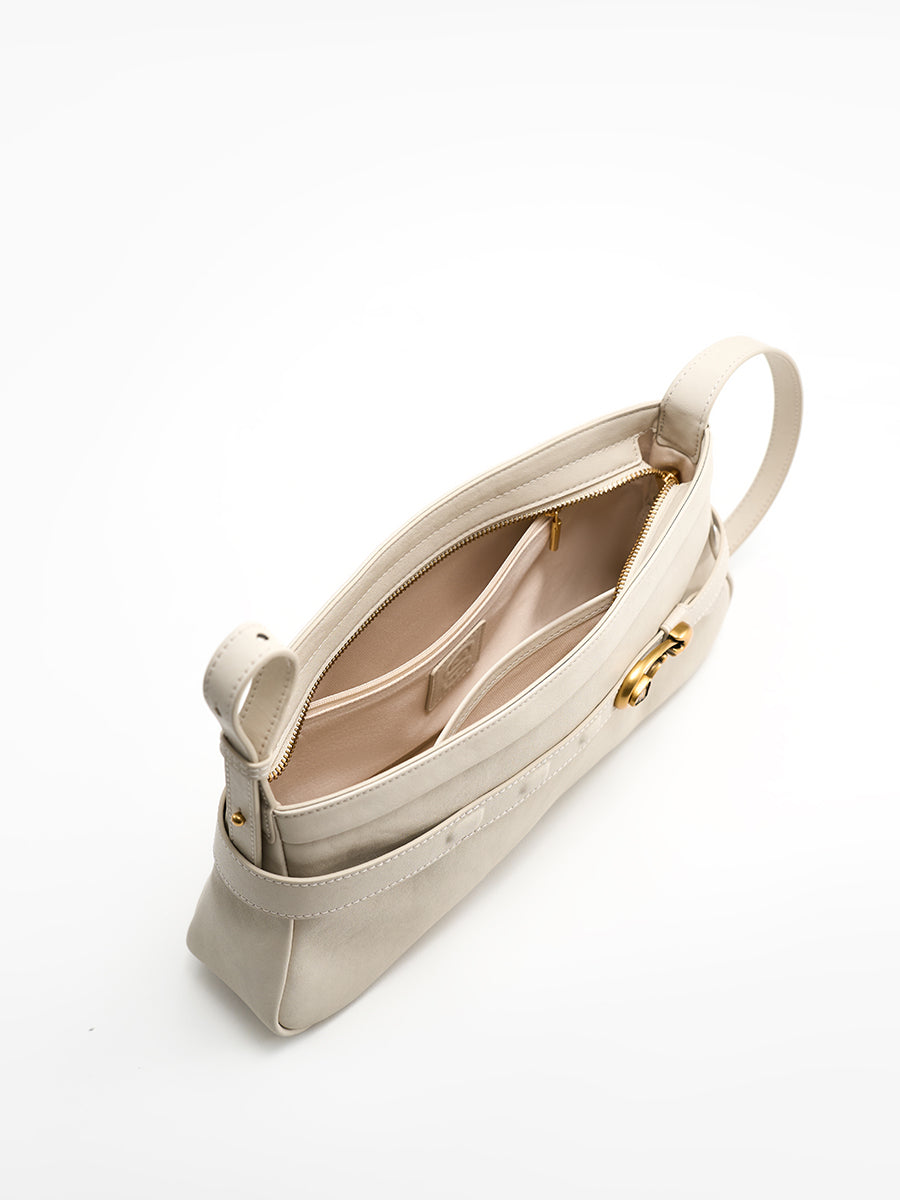 Casual and minimalist baguette bag underarm bag