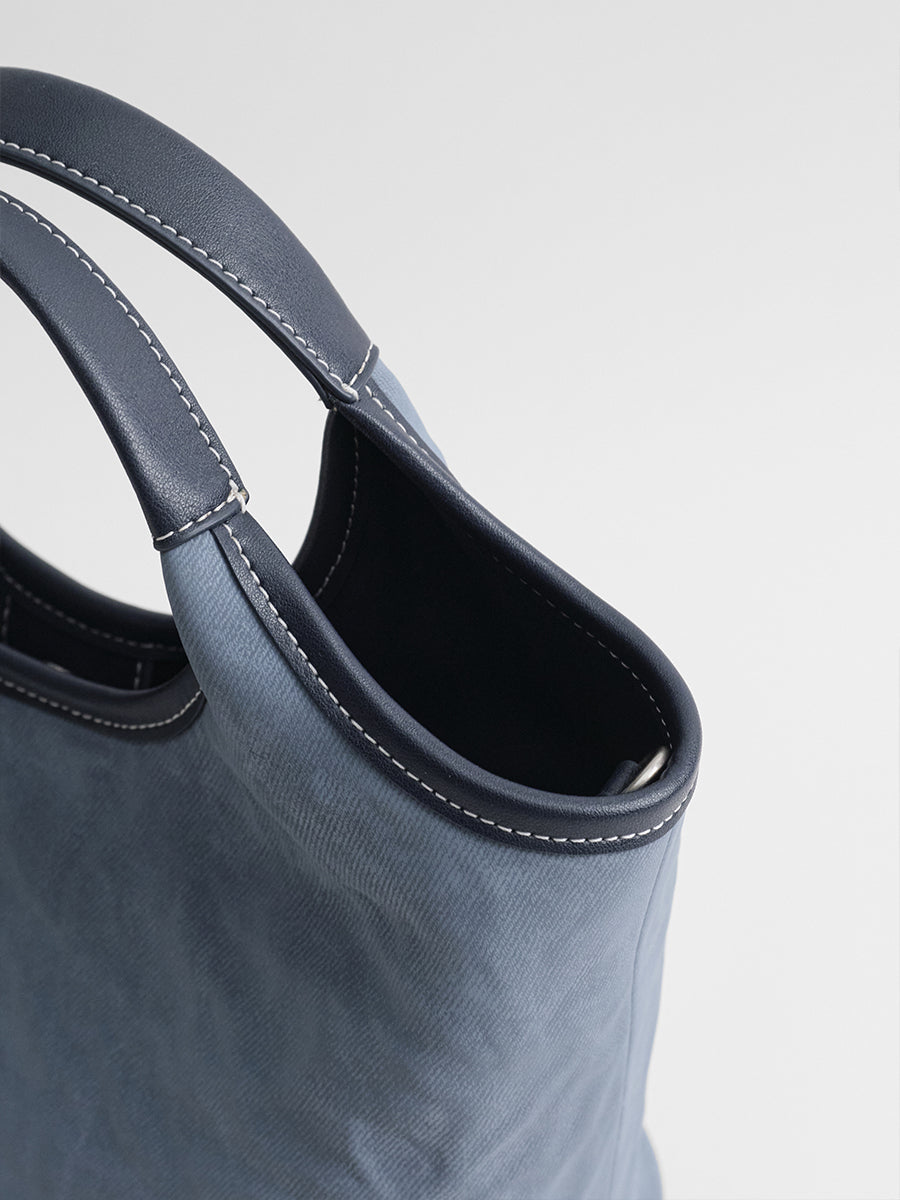 New lightweight luxury bucket bag
