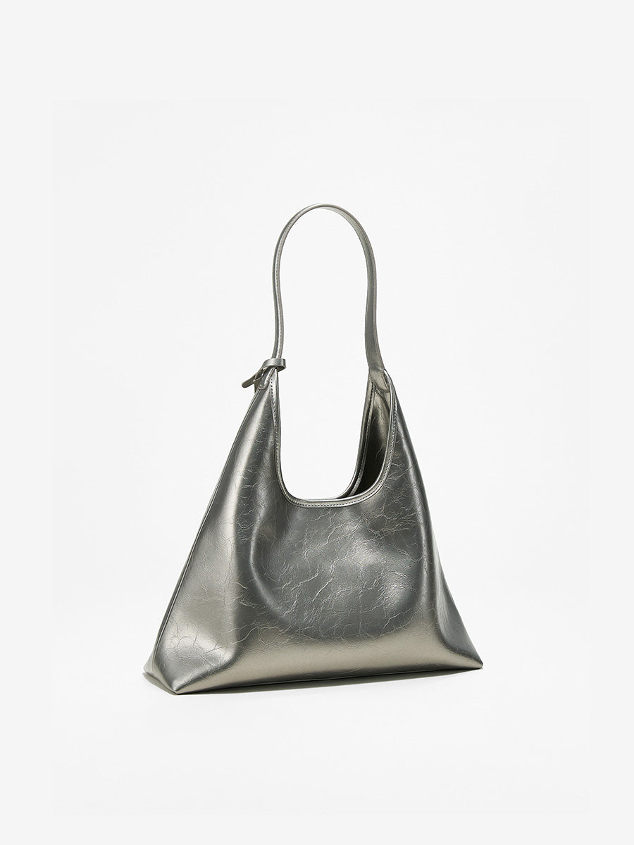 Delicate and eye-catching tote bag