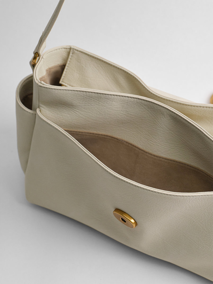 Versatile single-shoulder underarm bag