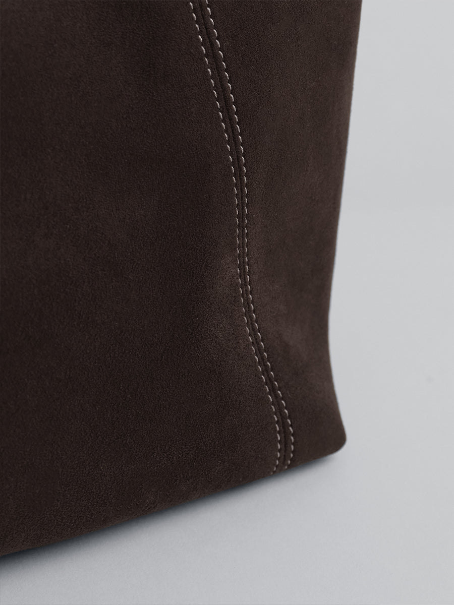 Large-capacity tote bag