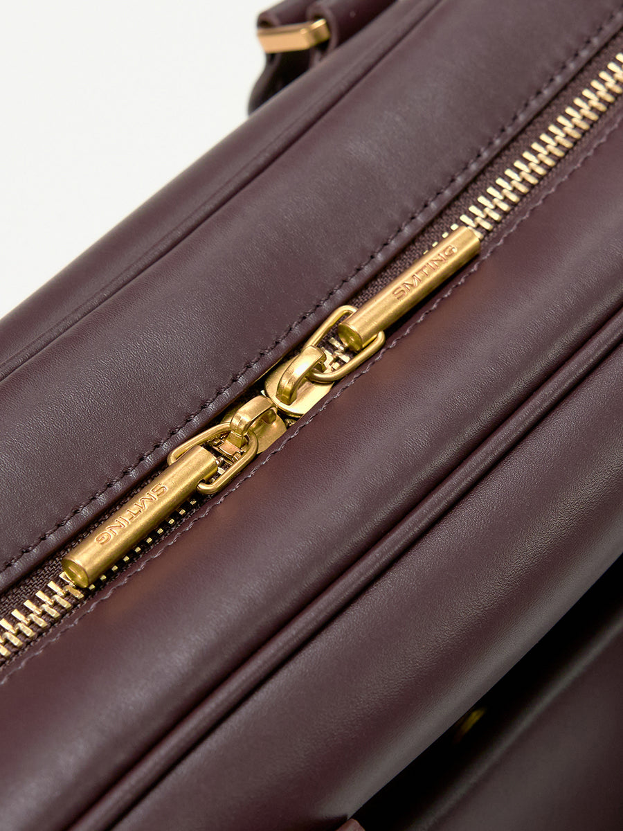 Premium sense large capacity commuting tote bag