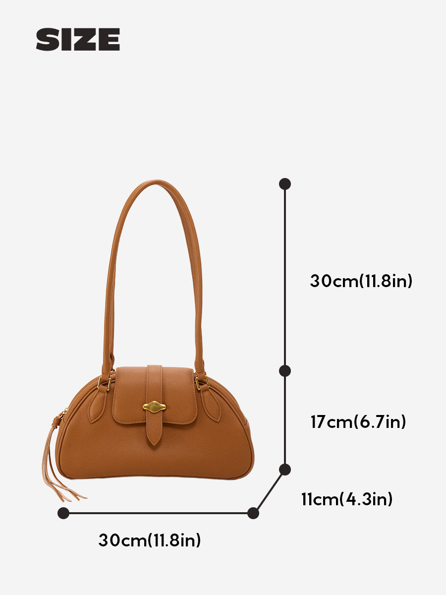 Minimalist chic casual french baguette bag