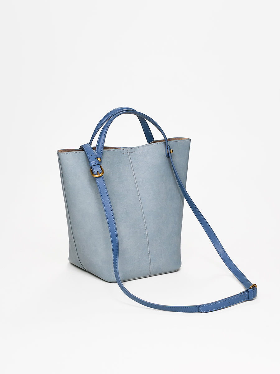 Chase The Wind-Bucket Bag