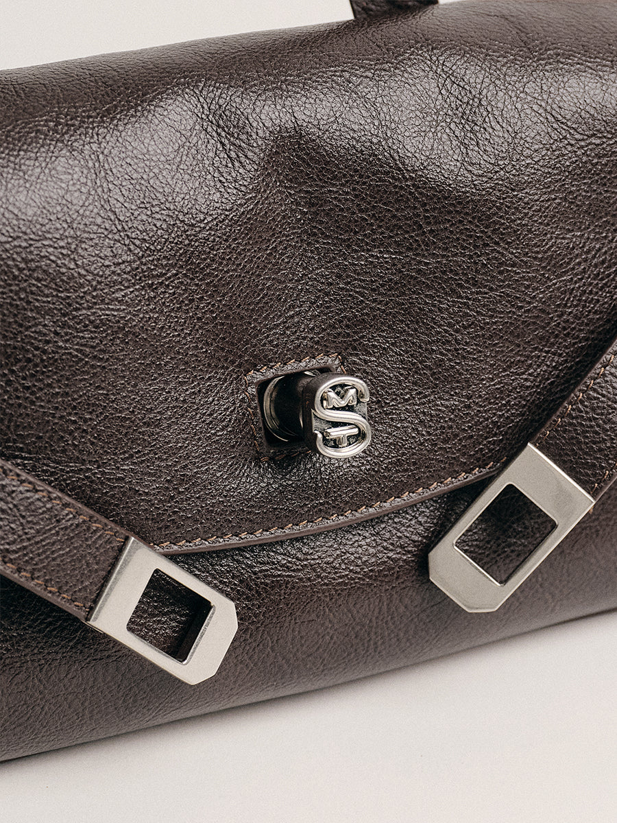 FIRST-LAYER COWHIDE HANDBAG