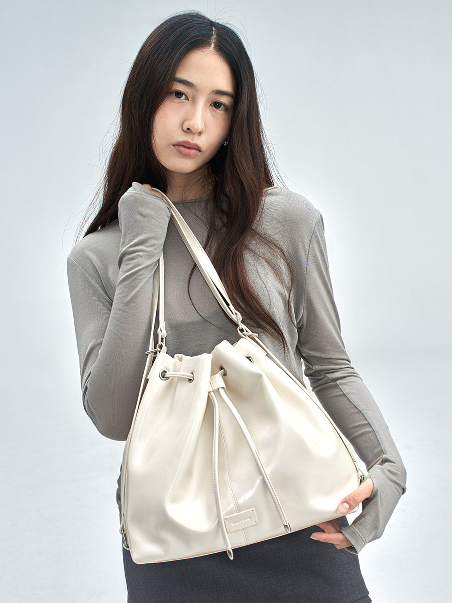 Meet-Bucket Bag