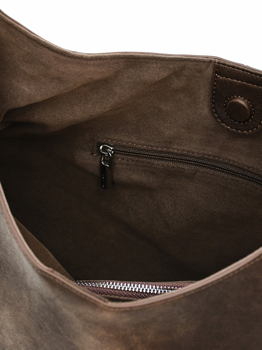 Laid-back casual tote bag