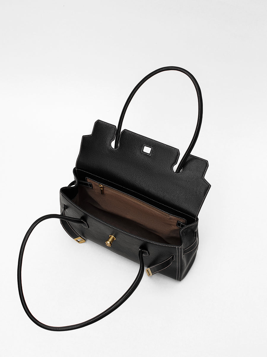 Retro Light Luxury Baguette Bag