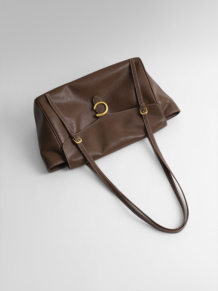 Luxury lightweight tote bag with premium feel