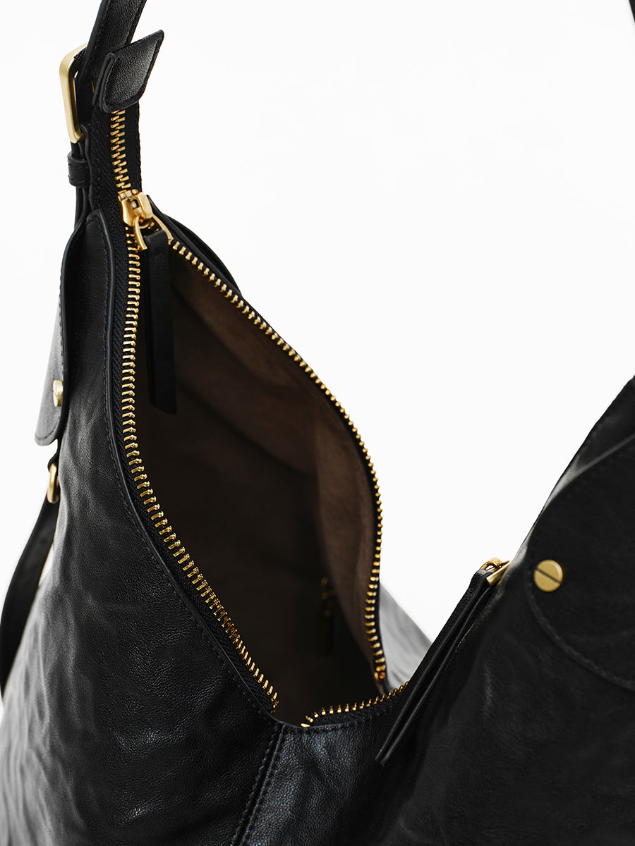 Retro and elegant underarm tote bag