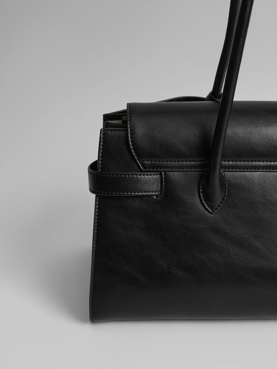 Advanced Sensation Commuter Shoulder Bag