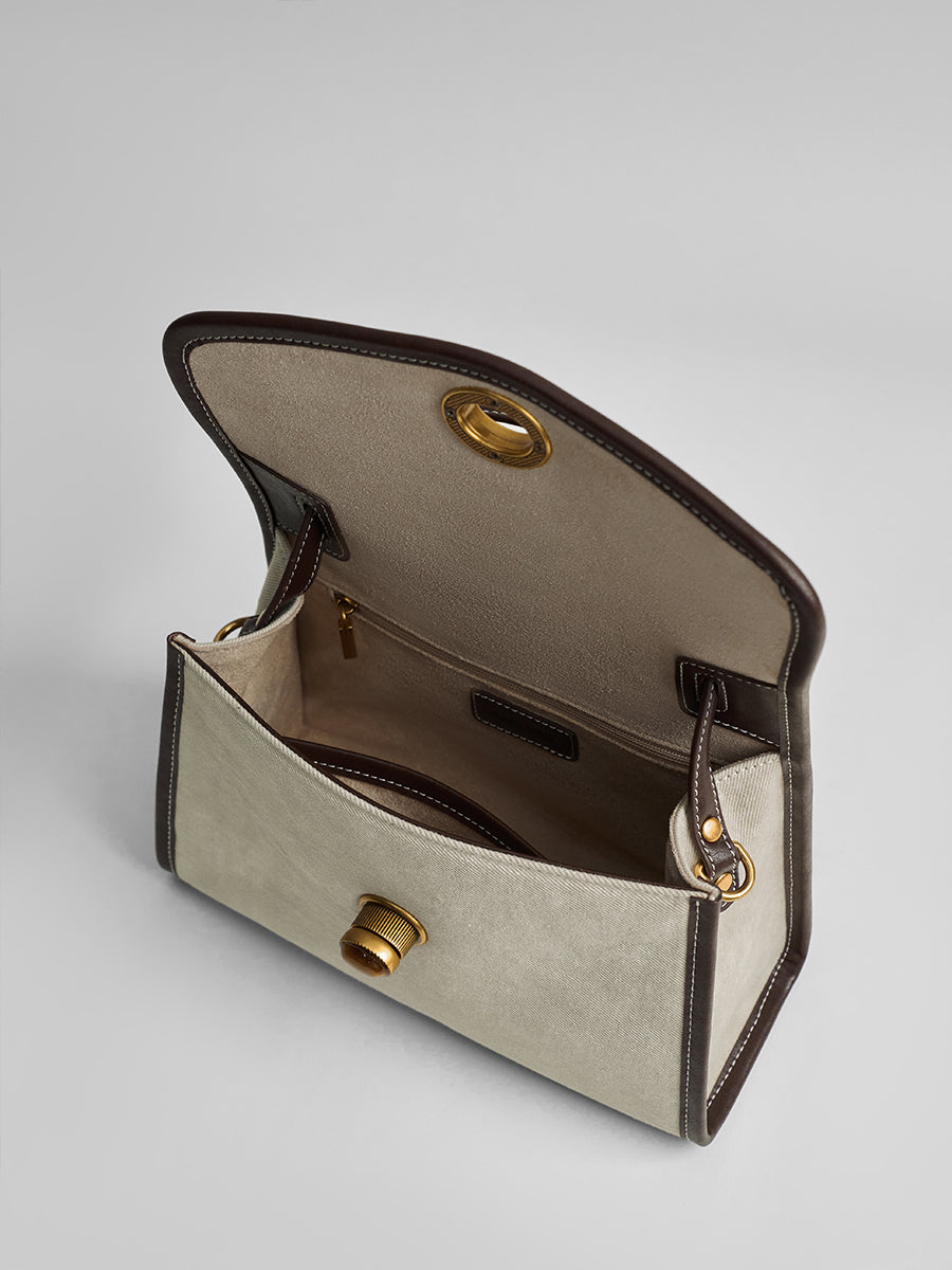 Simple and versatile envelope bag