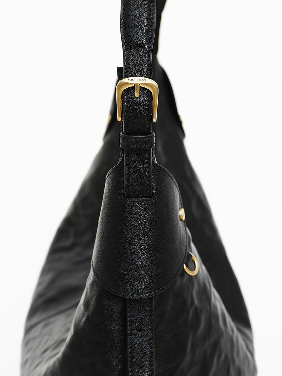 Retro and elegant underarm tote bag