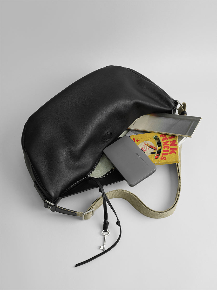 First-layer cowhide shoulder bag