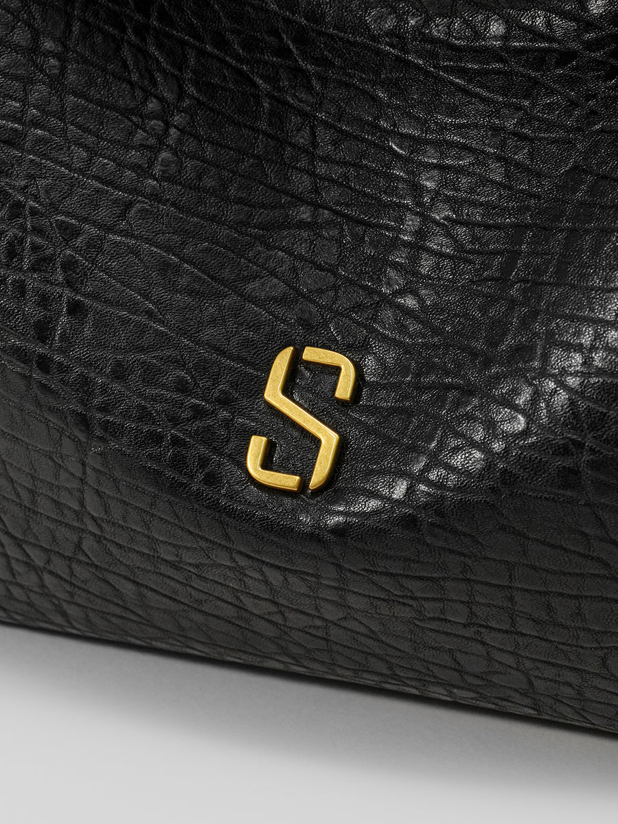 Casual and Spacious Tote Bag