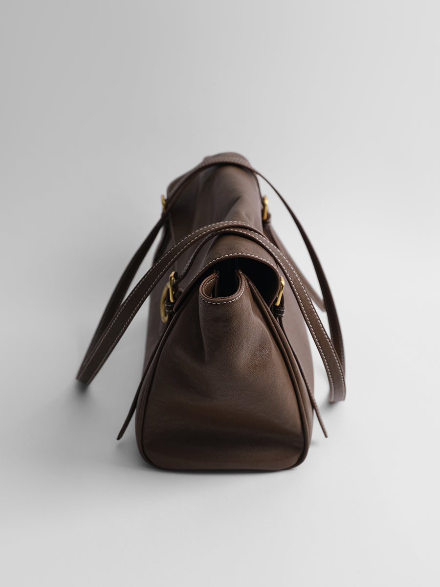 Luxury lightweight tote bag with premium feel