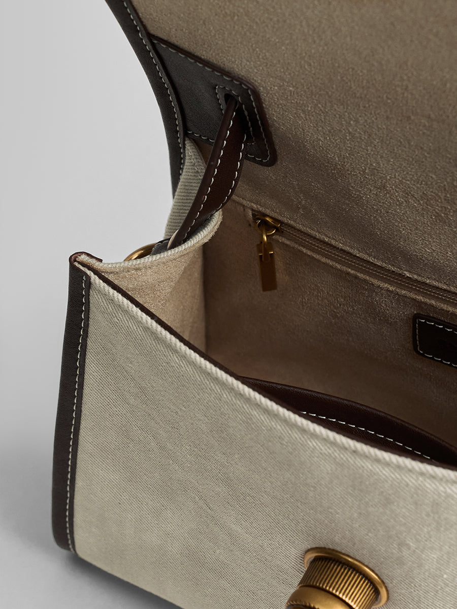 Simple and versatile envelope bag