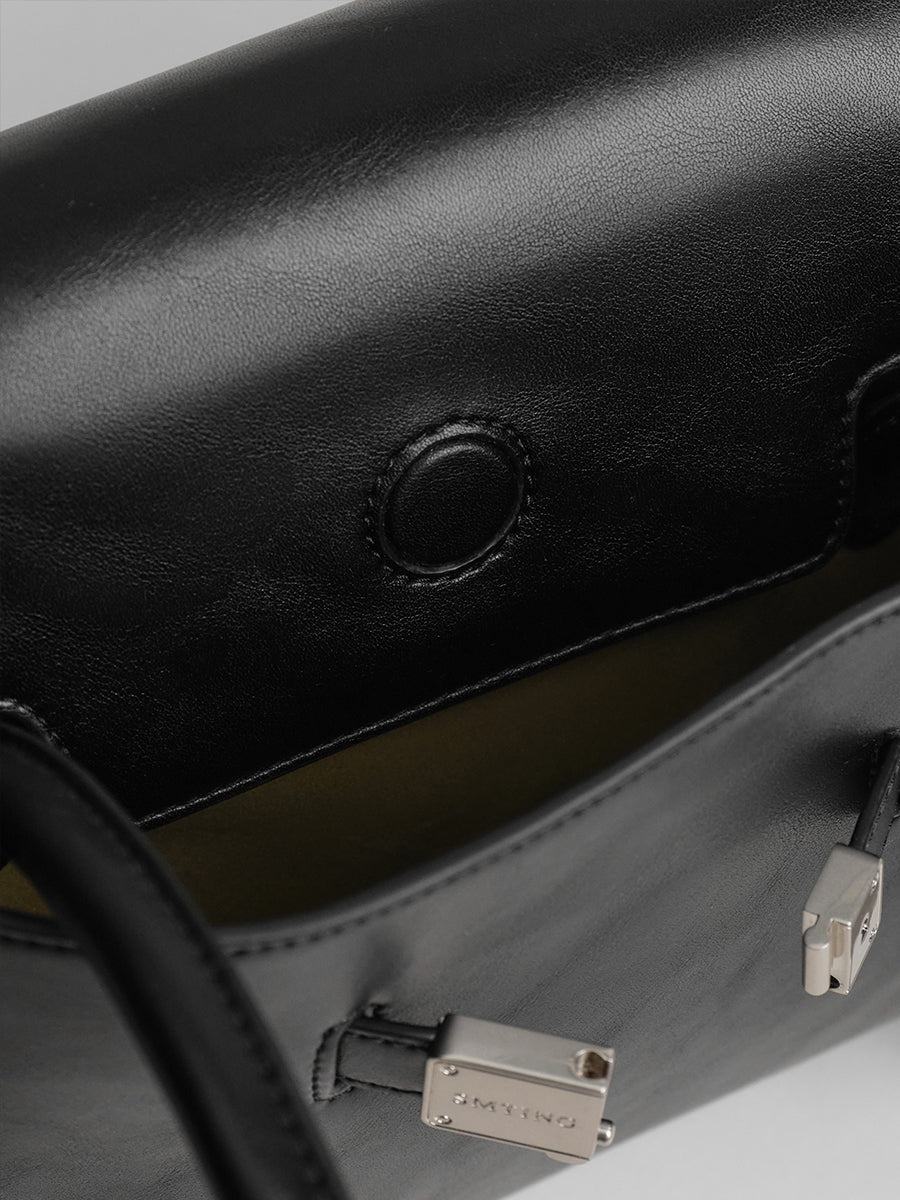 Advanced Sensation Commuter Shoulder Bag