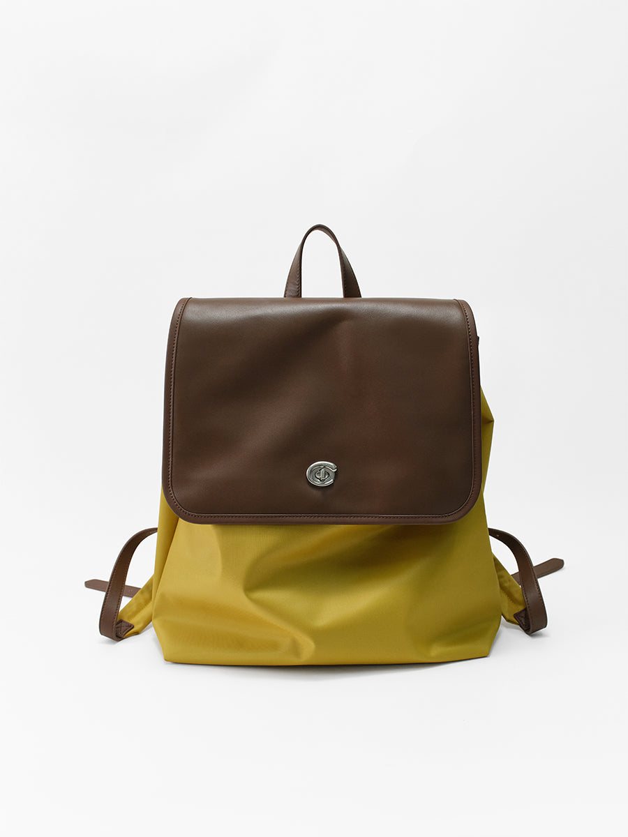 Large-capacity commuter backpack