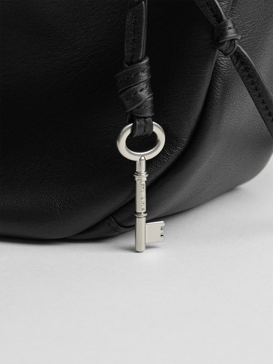 First-layer cowhide shoulder bag