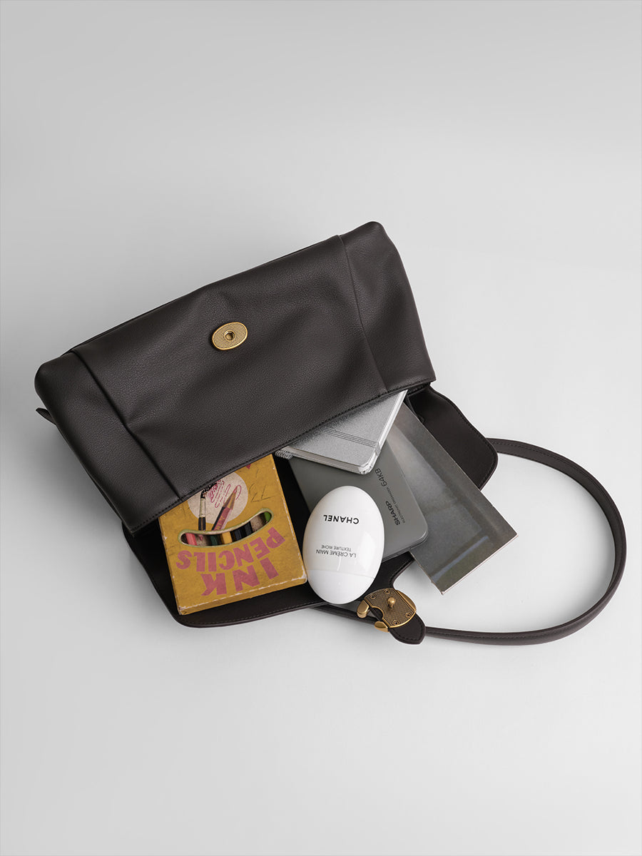 First-layer cowhide underarm bag