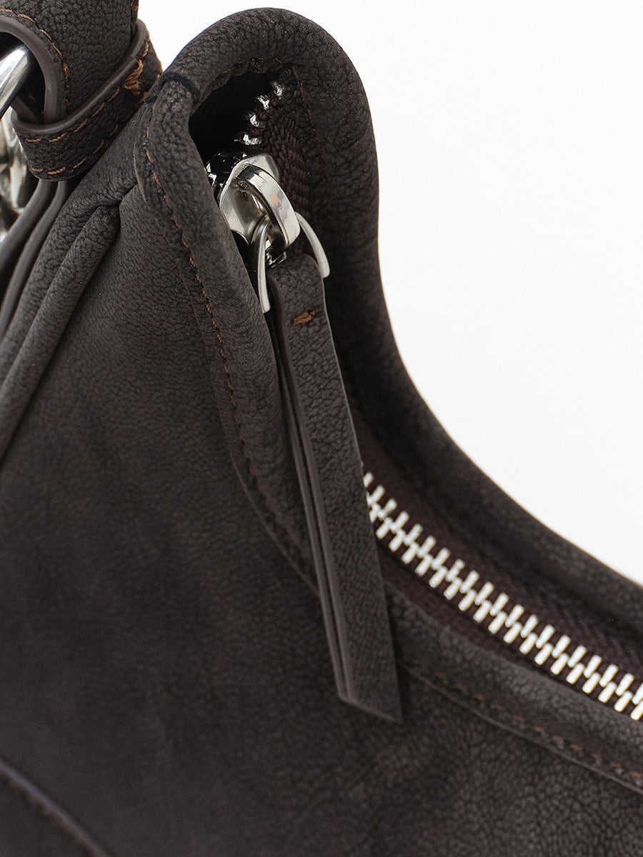 Delicate fashion chain underarm bag