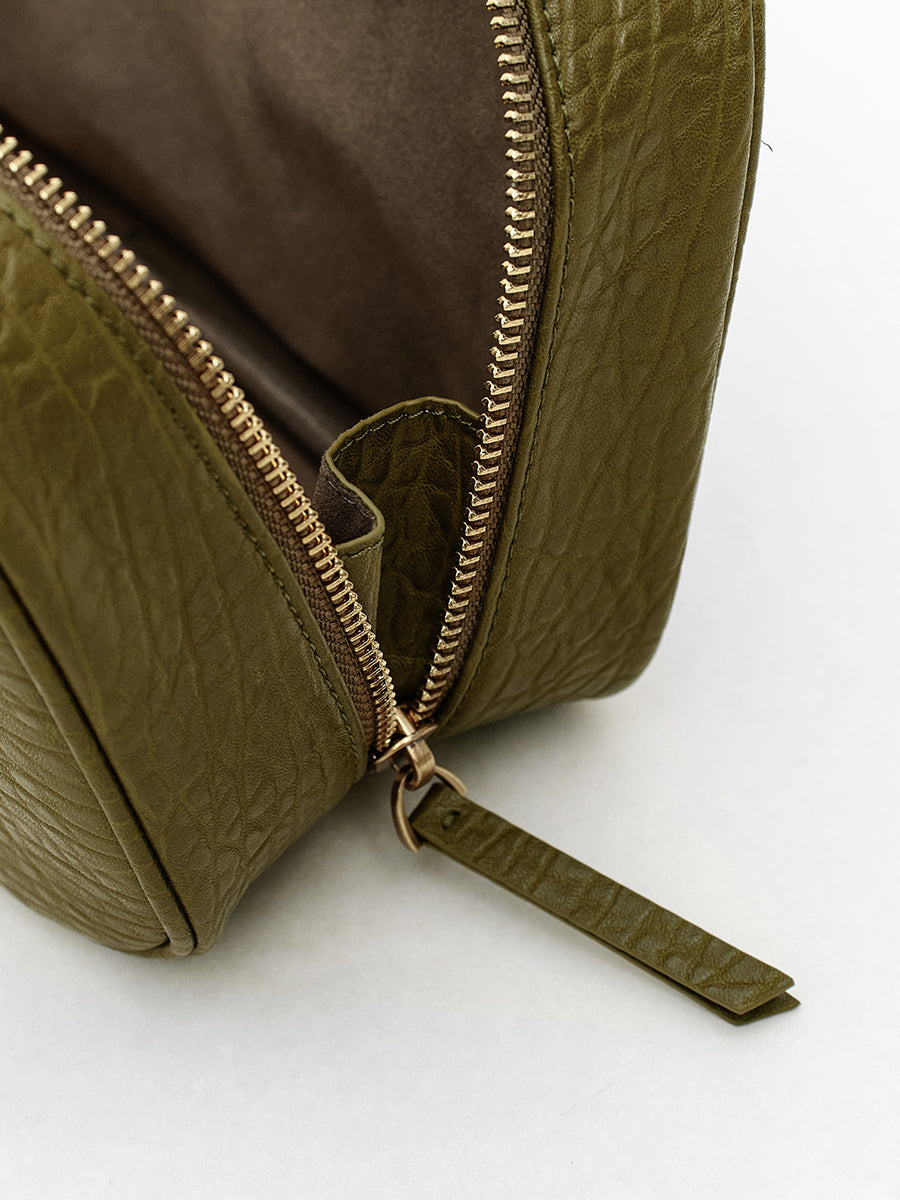 New Light Luxury Boston Bag
