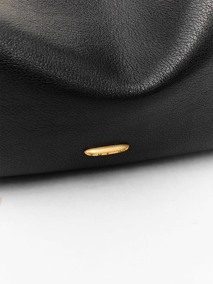 Premium minimalist shoulder bag