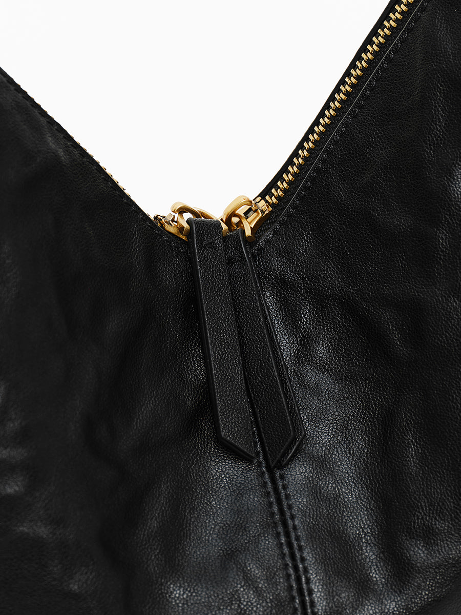 Retro and elegant underarm tote bag