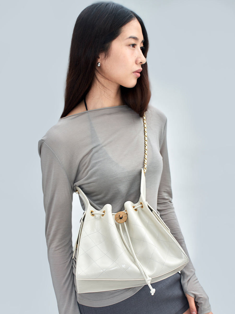 Meet-Bucket Bag