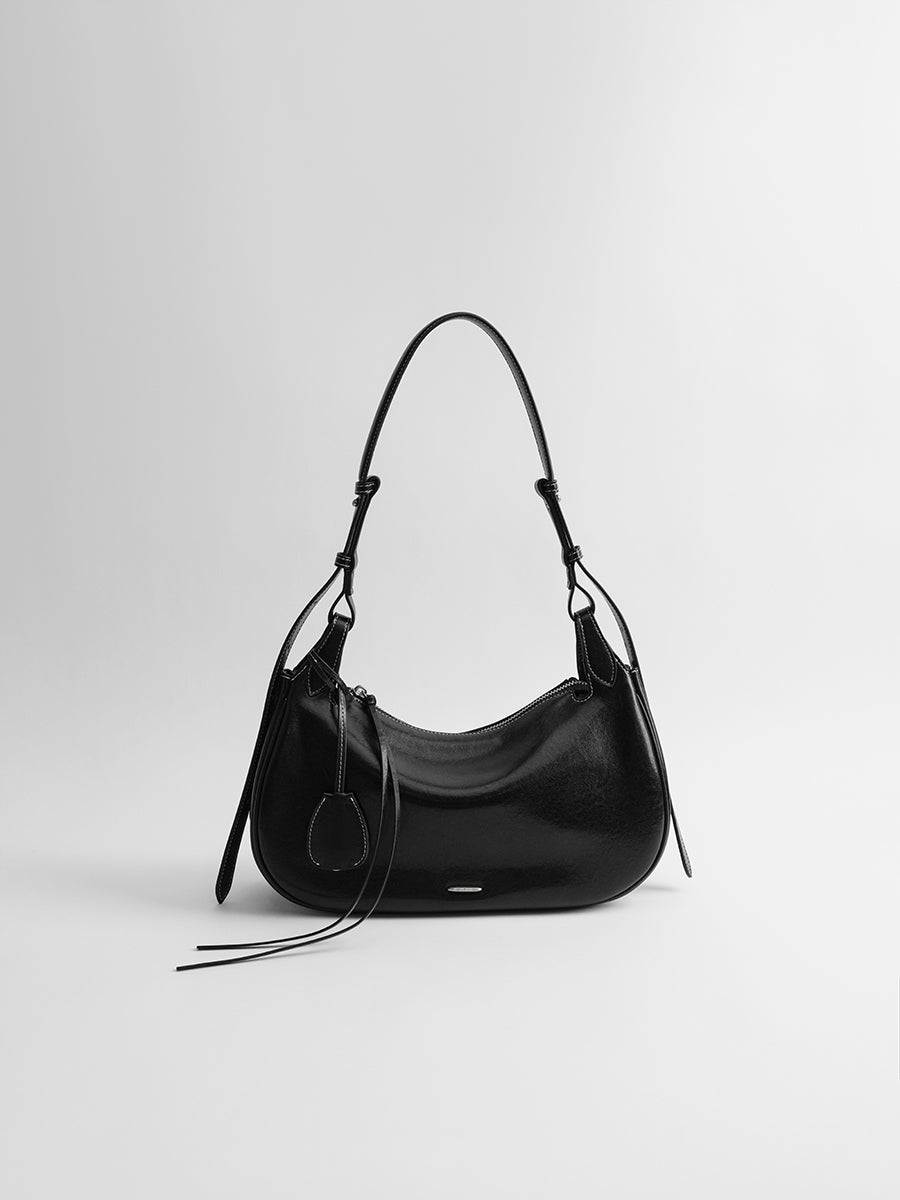 Relaxed designer hobo bag