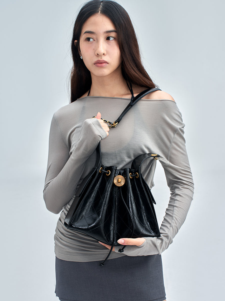 Meet-Bucket Bag