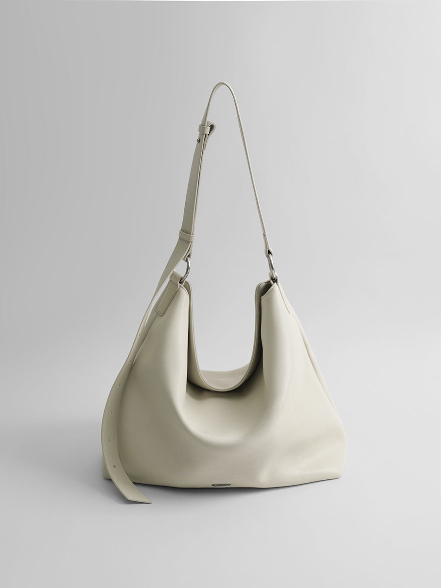 Large-capacity tote bag