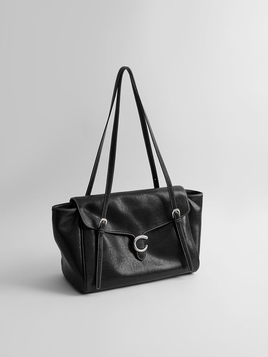 Luxury lightweight tote bag with premium feel