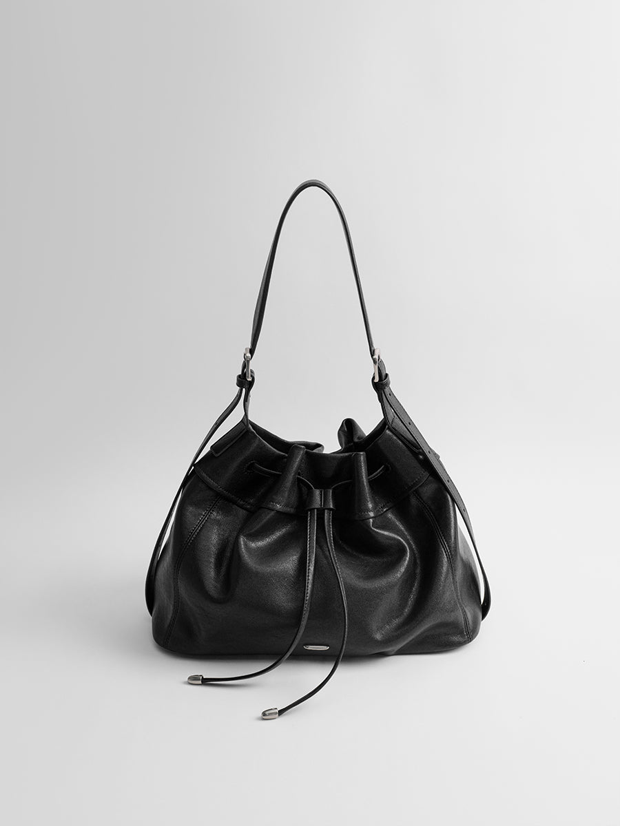 Large-capacity tote bag