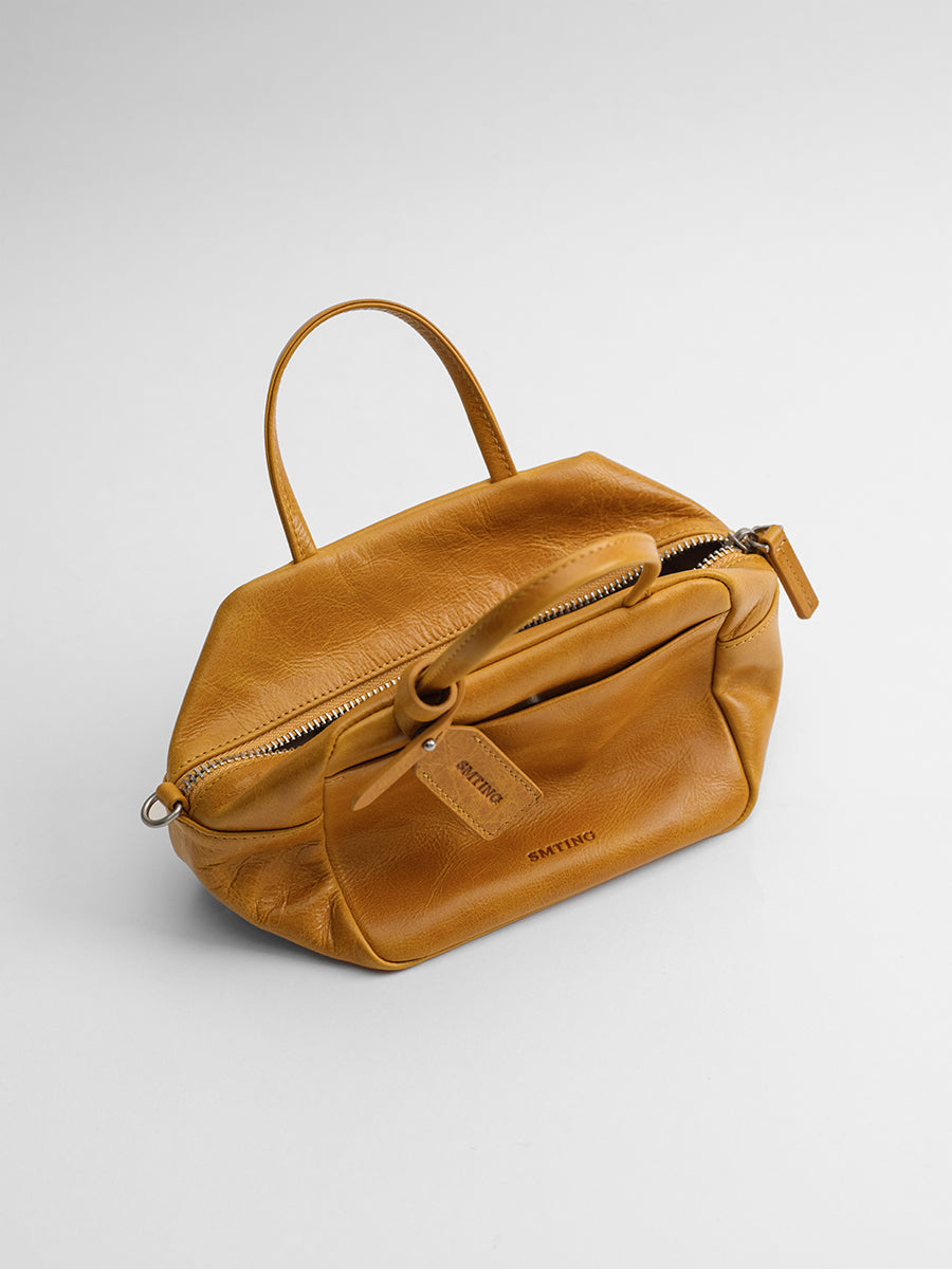Head-layer cowhide box bag