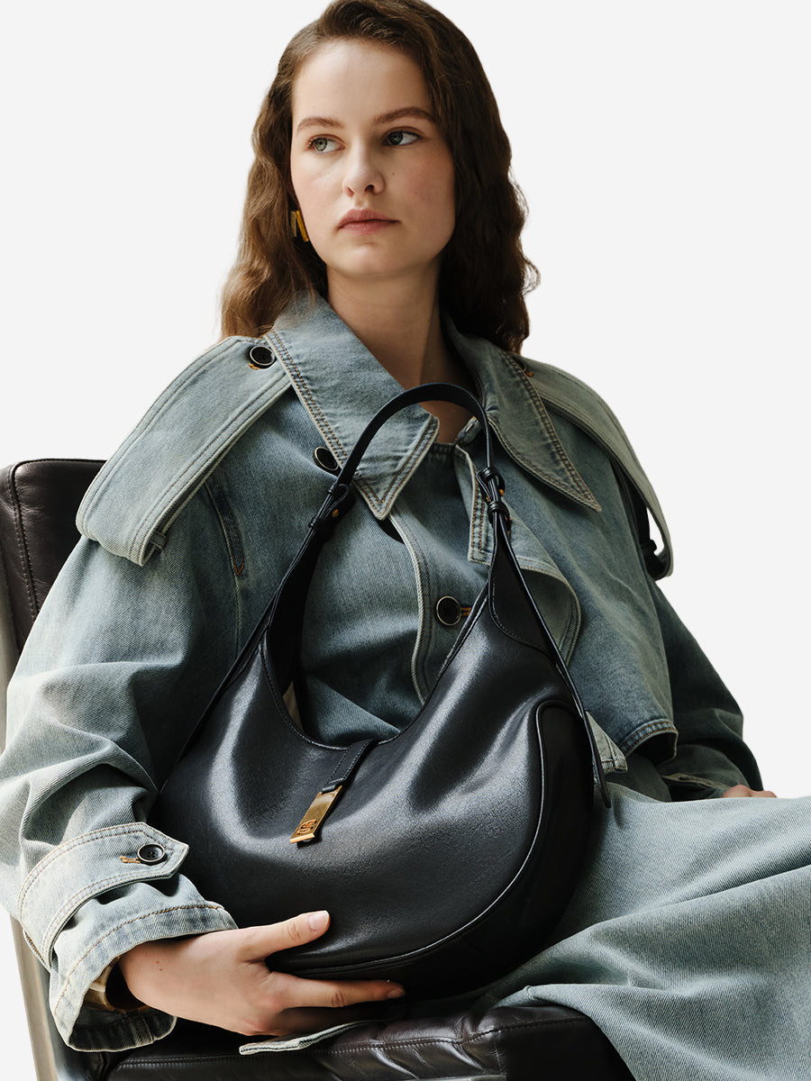 Follow The Wind-Underarm Tote Bag