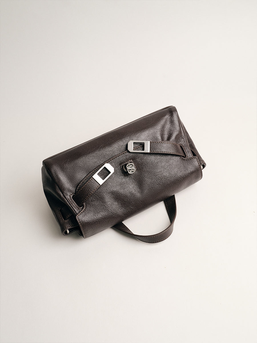 FIRST-LAYER COWHIDE HANDBAG