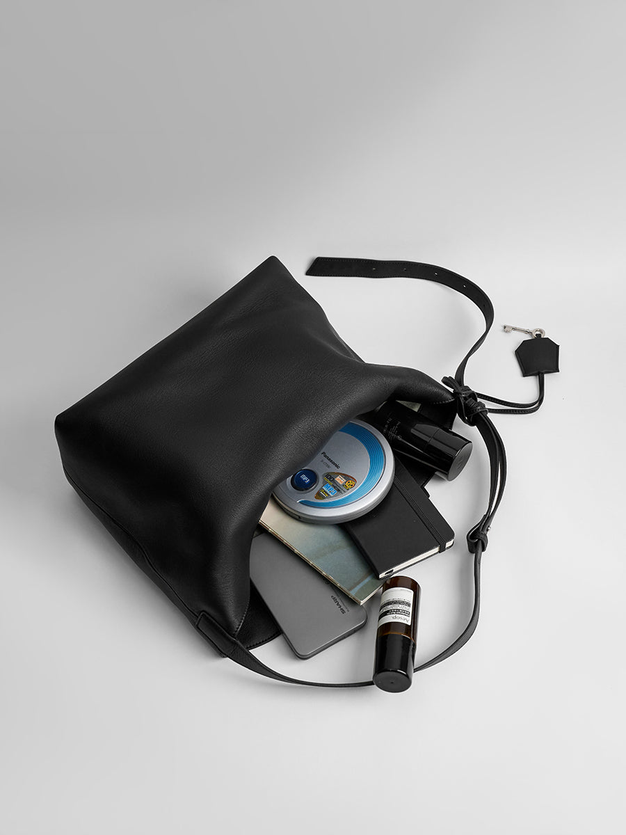 First-layer cowhide tote bag