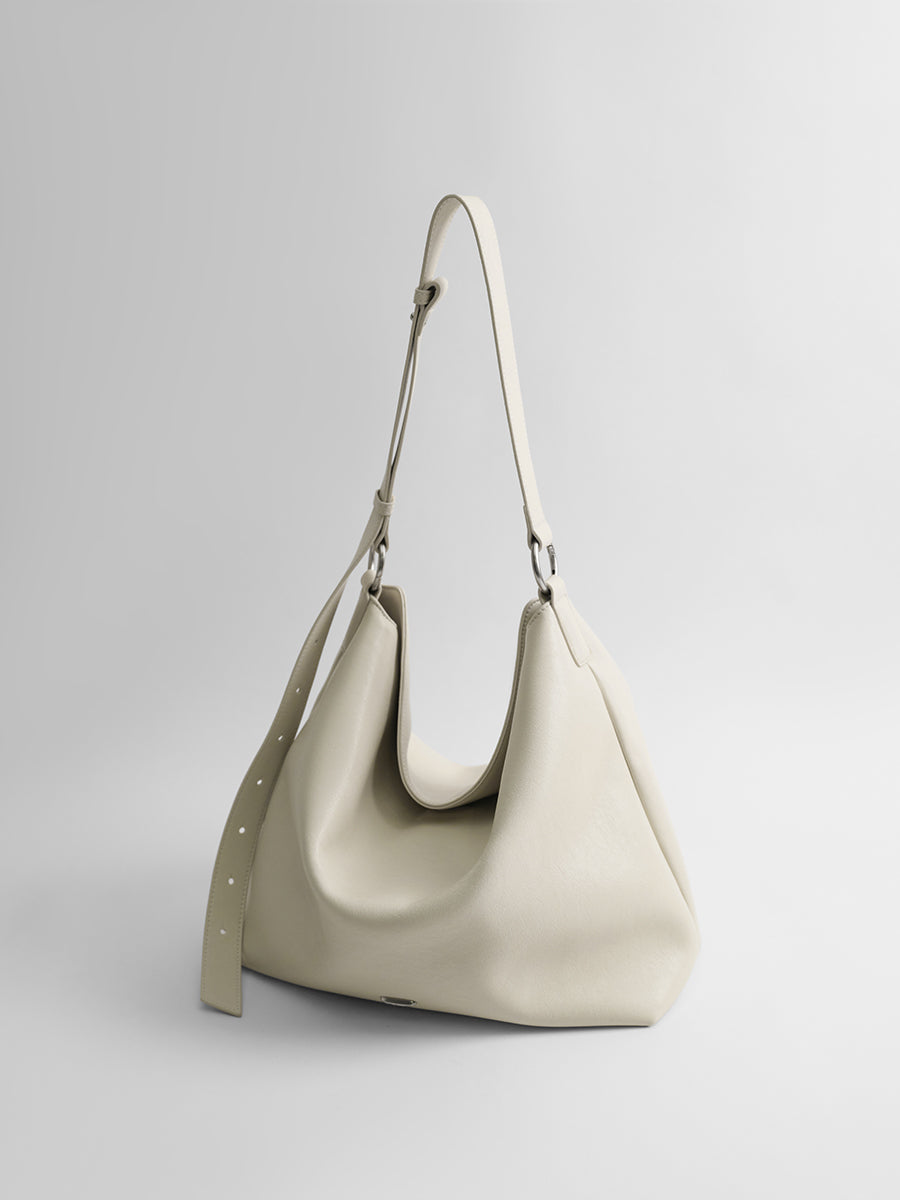 Large-capacity tote bag