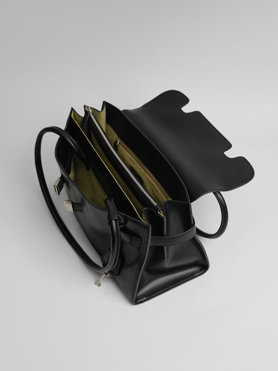 Advanced Sensation Commuter Shoulder Bag