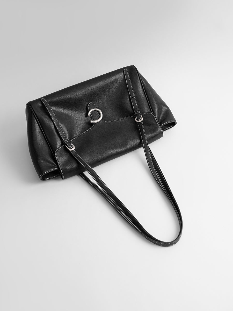Luxury lightweight tote bag with premium feel
