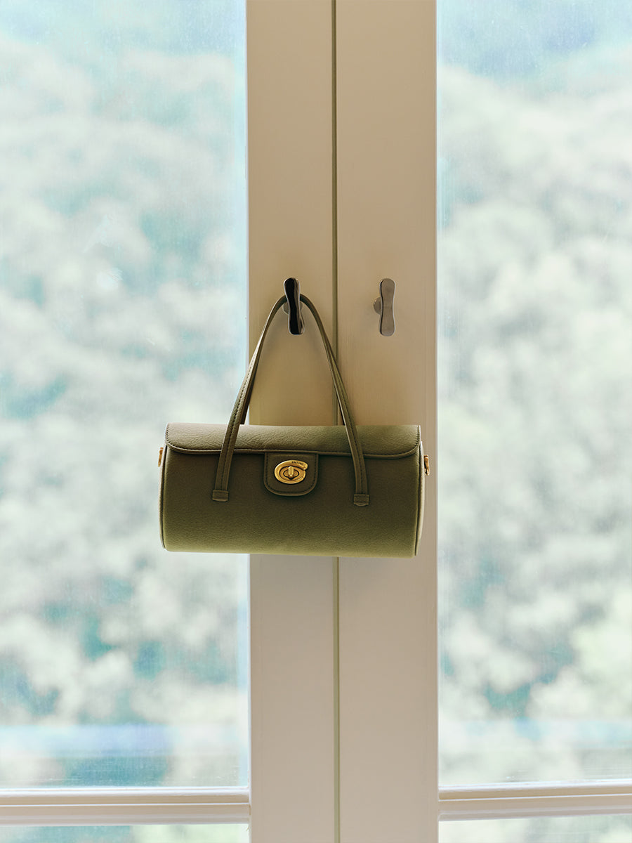 Light luxury cylindrical bag under the arm